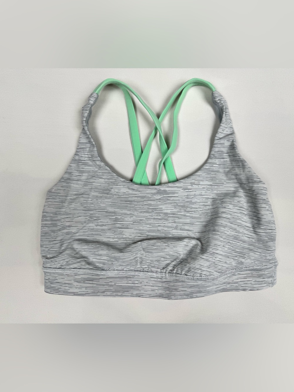 Lululemon Energy Bra *Medium Support B–D Cups White Gray Green Women’s 6